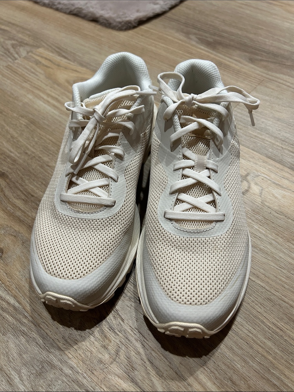 Merrell like new Sneakers - Cream